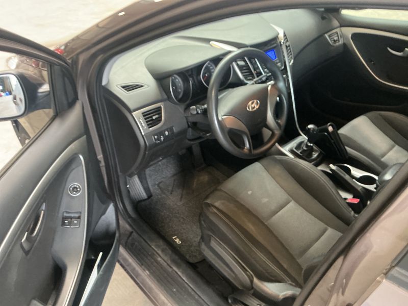 Hyundai i30 1.4 Classic — zdjęcie 3