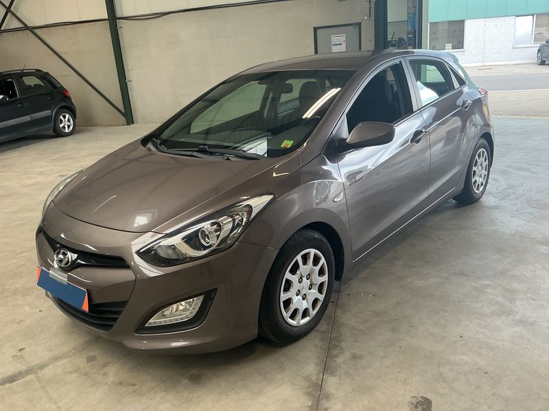 Hyundai i30 1.4 Classic — zdjęcie 1