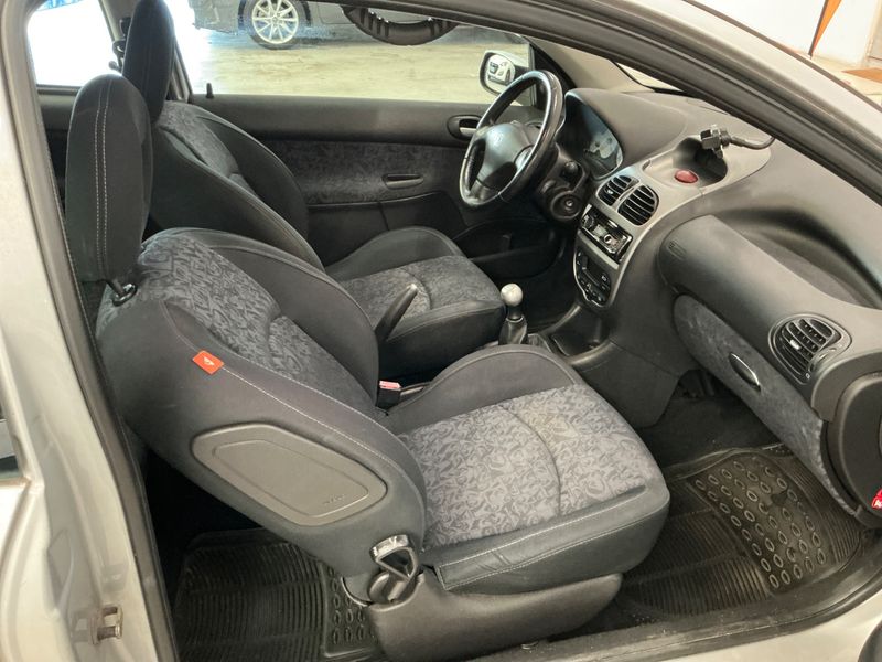 Peugeot 206 1.4 Quiksilver — zdjęcie 3