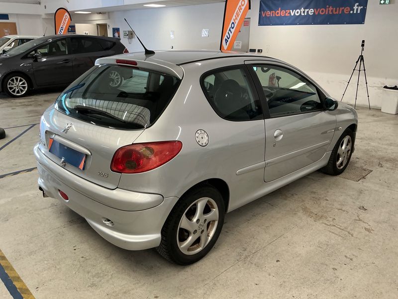 Peugeot 206 1.4 Quiksilver — zdjęcie 2