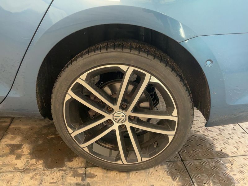 Volkswagen Golf VII 2.0 TDI Highline BlueMotion Tech 2013 – снимка 5