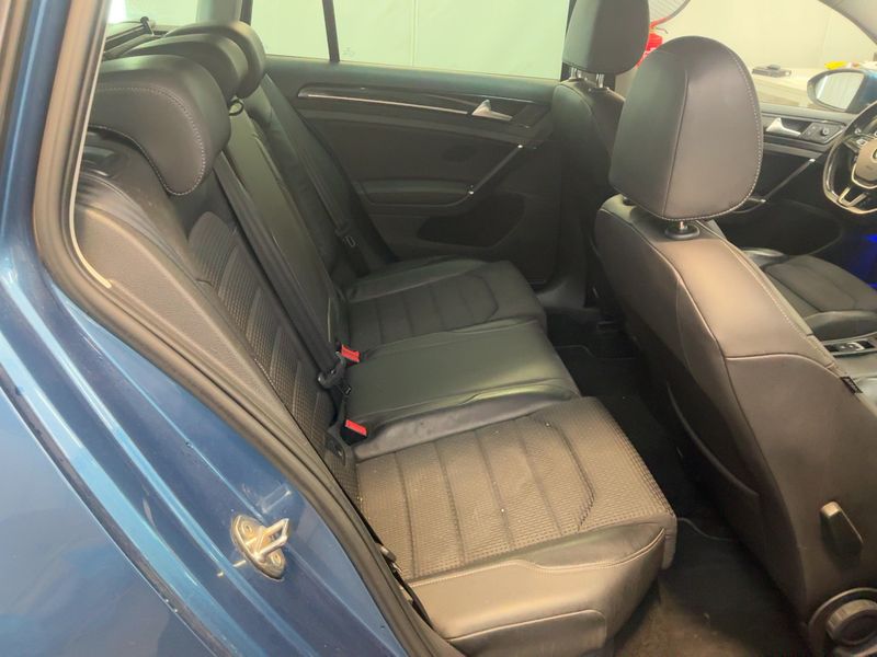 Volkswagen Golf VII 2.0 TDI Highline BlueMotion Tech 2013 – снимка 20