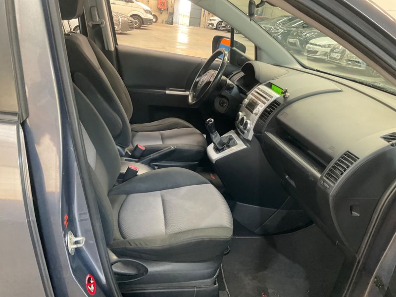 Mazda 5 2.0 Sportive — zdjęcie 3
