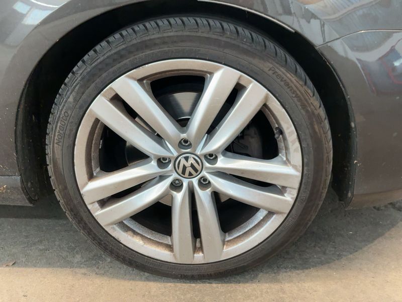 Volkswagen Passat 1.4 TSI Highline BlueMotion Tech 2012 – снимка 11