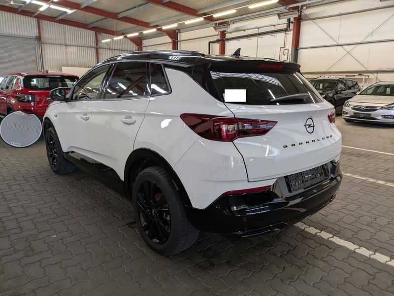 Opel Grandland X 1.2 Turbo GS Line — zdjęcie 2