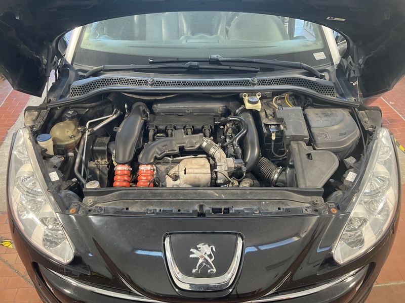 Peugeot RCZ 1.6 THP Basis — zdjęcie 13