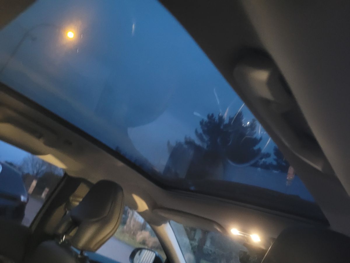 Volvo V40 2017 — photo 25