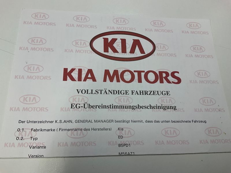 Kia cee'd 1.4 Vision — zdjęcie 6