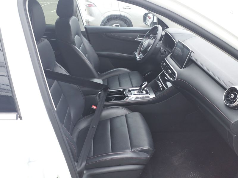 MG HS 1.5 Comfort — zdjęcie 10