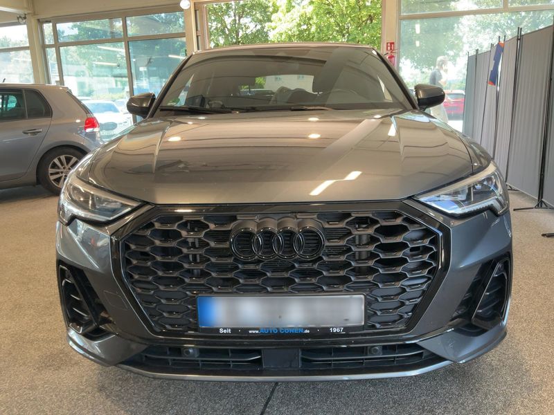 Audi Q3 Sportback 45 TFSIe S line — zdjęcie 9
