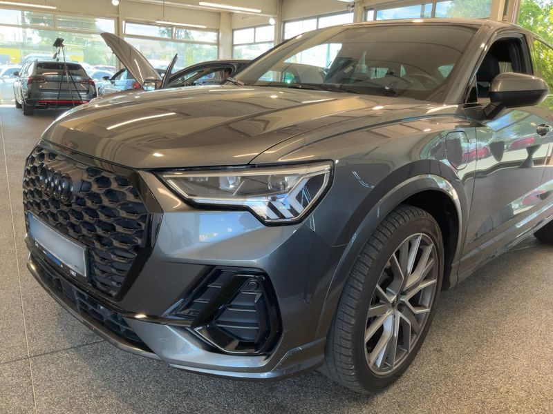 Audi Q3 Sportback 45 TFSIe S line — zdjęcie 2