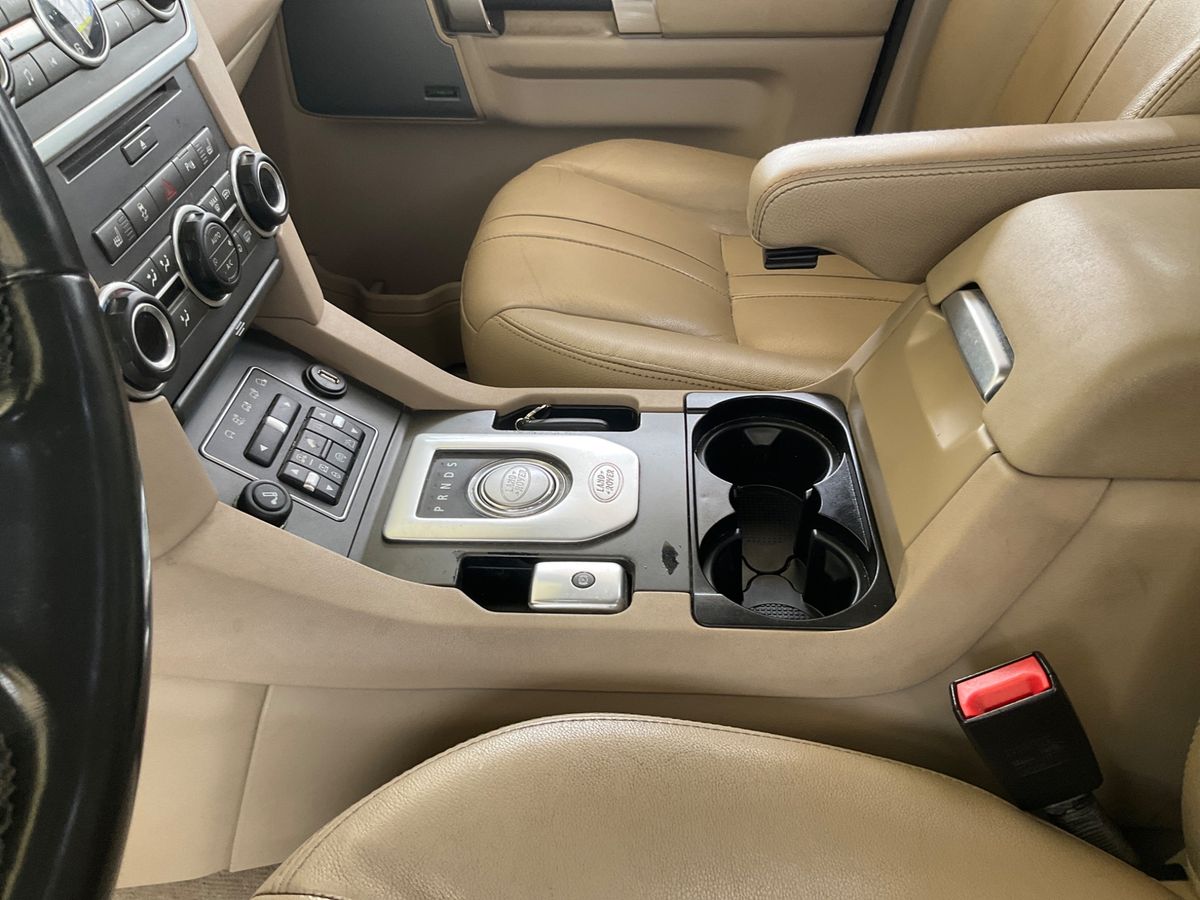 Land Rover 2016 — photo 45