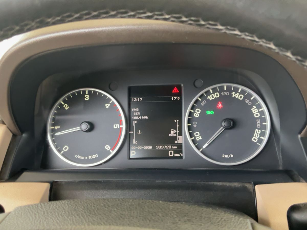 Land Rover 2016 — photo 19
