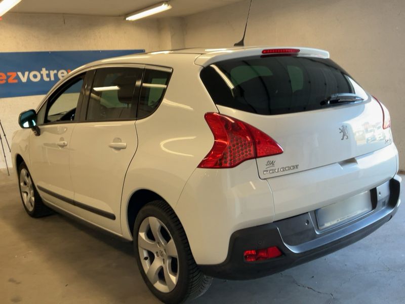 Peugeot 3008 1.6 HDi Active 2011 – снимка 6
