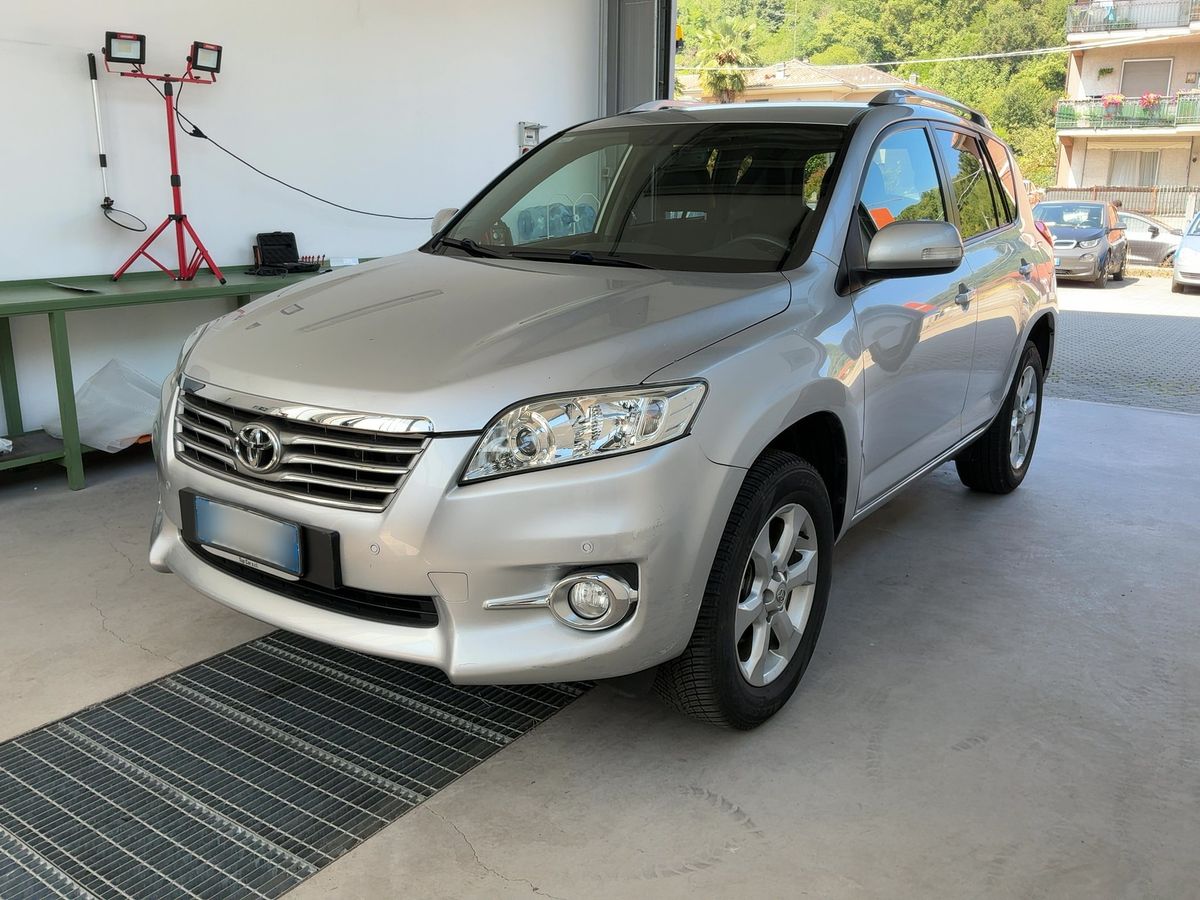Toyota RAV 2011