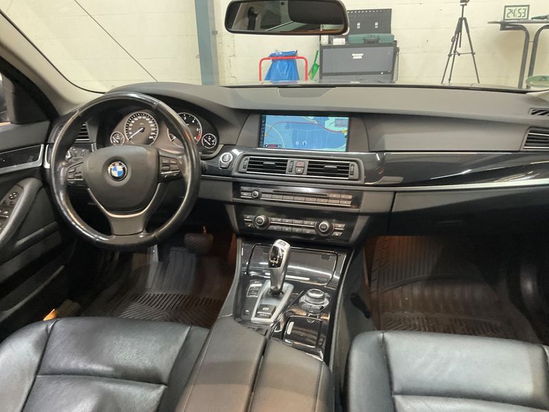 BMW 5er 520d 2012 – снимка 18