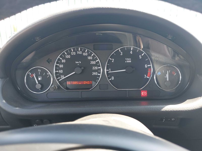 BMW Z3 1.9 — zdjęcie 12