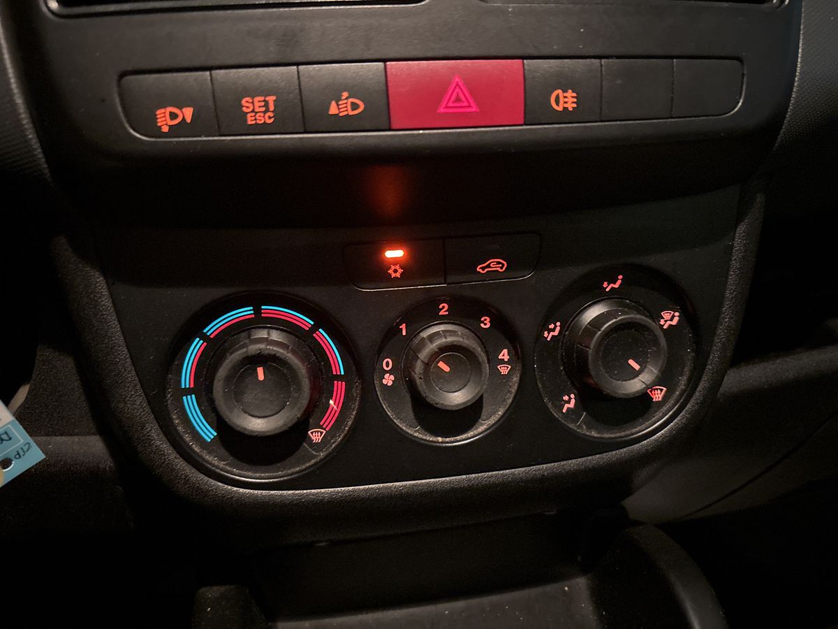 Fiat Doblo 2011 — photo 22