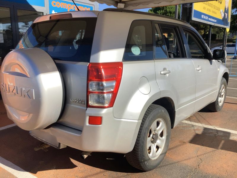 Suzuki Grand Vitara 1.9 DDiS JLX-EL — zdjęcie 6