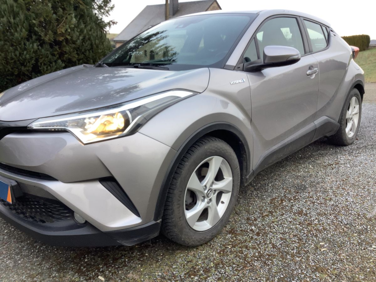 Toyota C-HR d'occasion