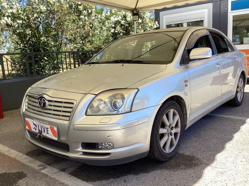 Toyota Avensis 2.0 D-4D Sol — zdjęcie 1