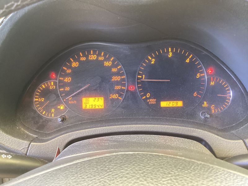 Toyota Avensis 2.0 D-4D Sol — zdjęcie 4