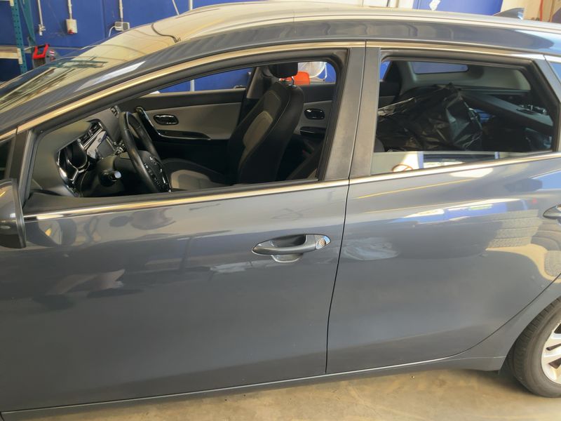 Kia cee'd 1.6 CRDi Dream Team — zdjęcie 4