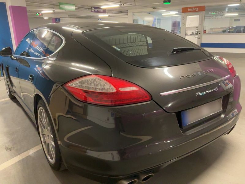 Porsche Panamera 4S — zdjęcie 3