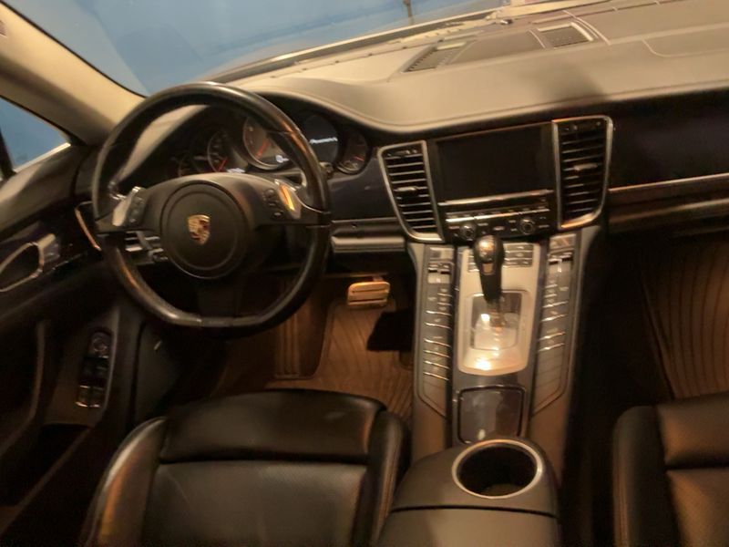 Porsche Panamera 4S — zdjęcie 12