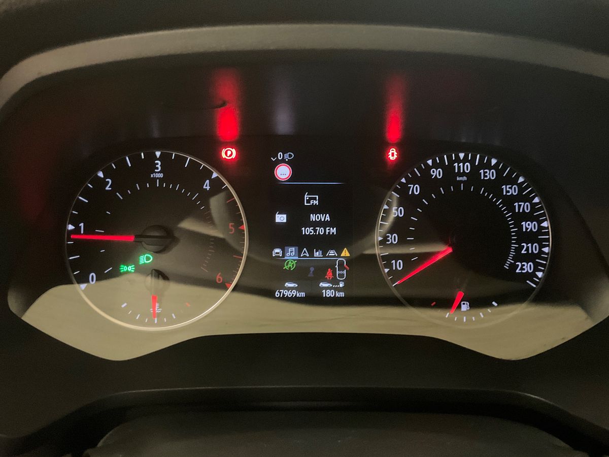 Renault Captur 2021 — photo 19