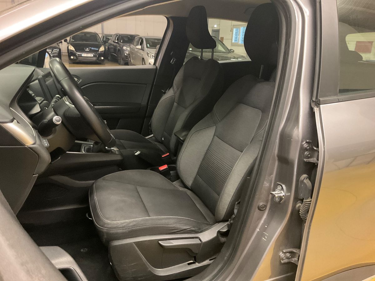 Renault Captur 2021 — photo 27