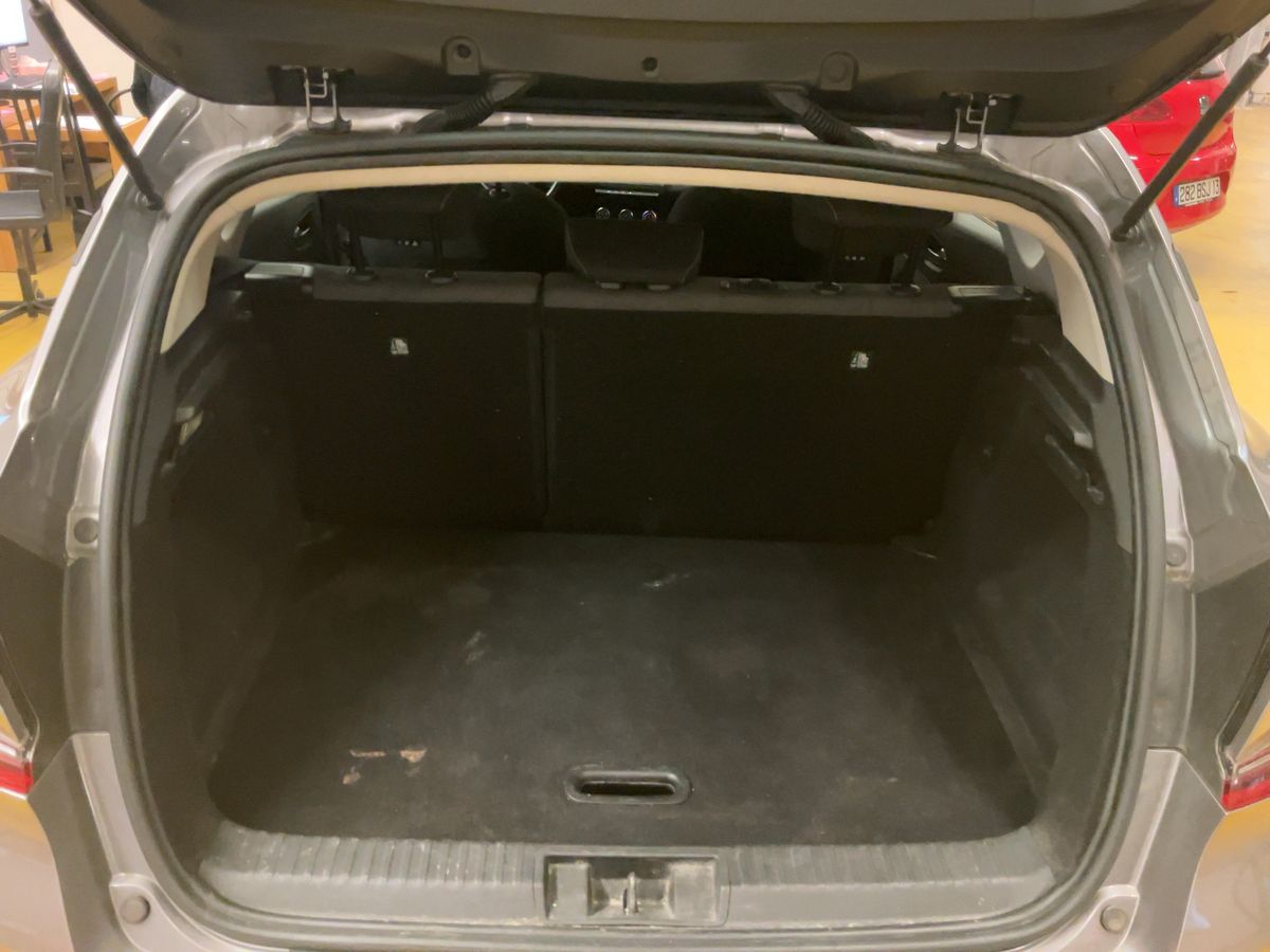 Renault Captur 2021 — photo 16