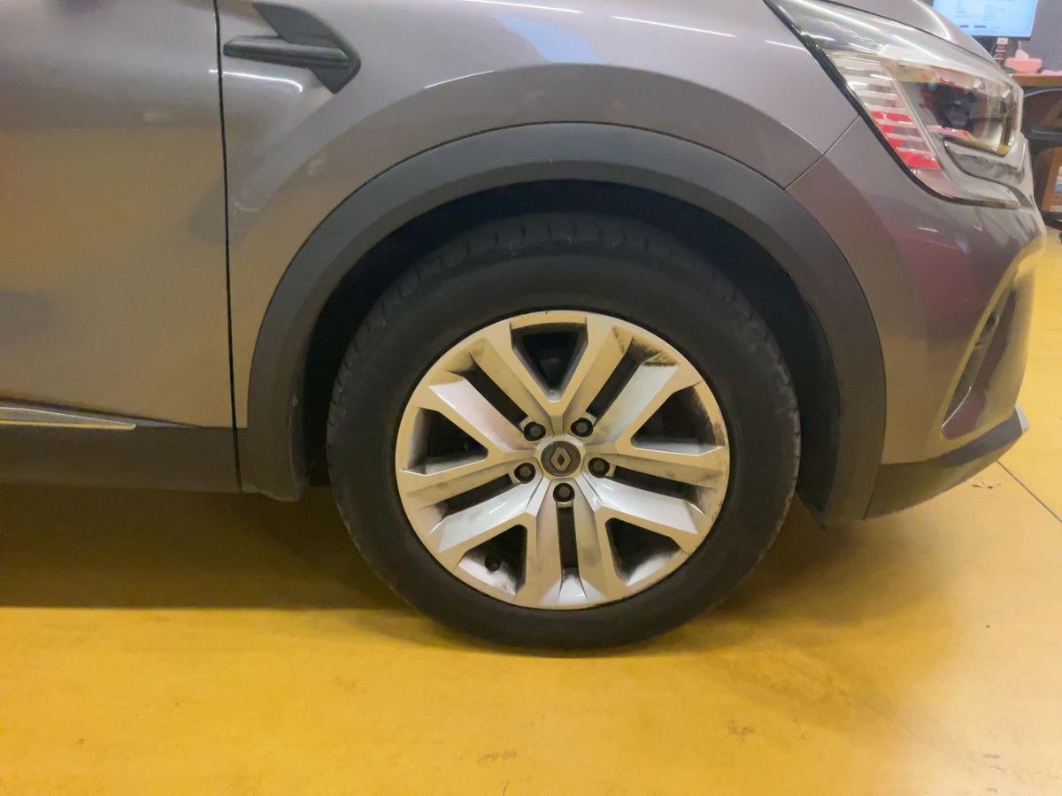 Renault Captur 2021 — photo 12