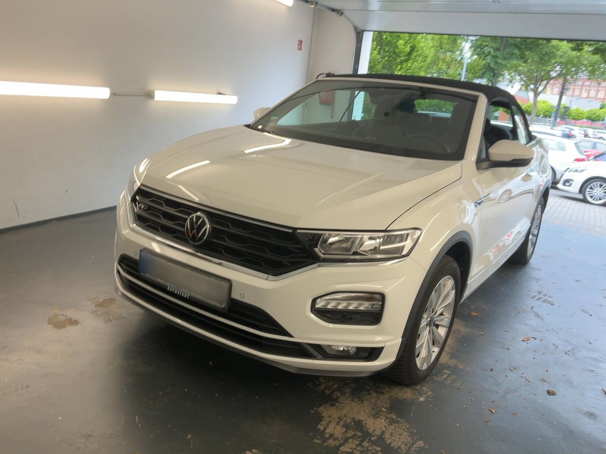 Volkswagen T-Roc 2021 — photo 1