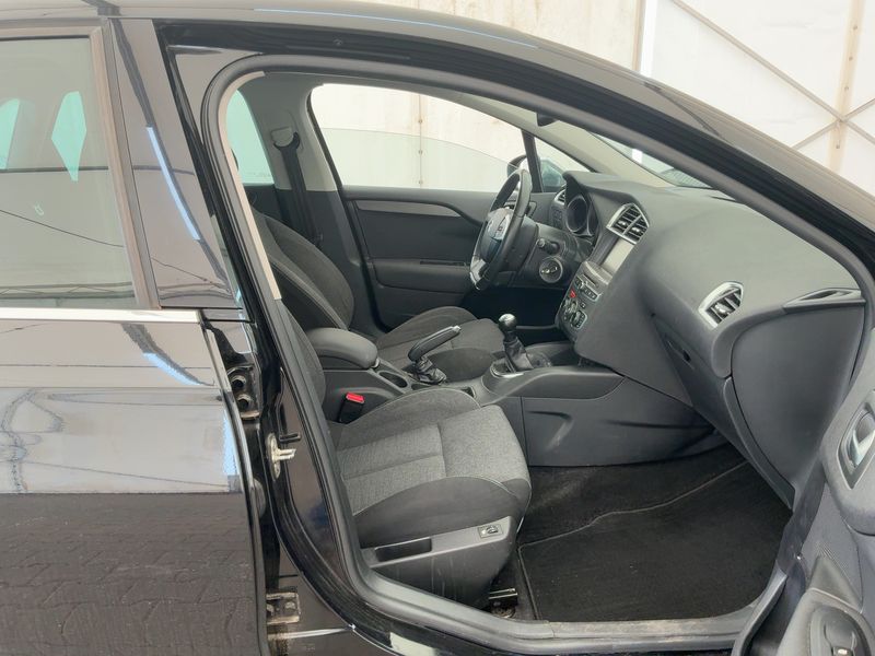 Citroen C4 1.2 PureTech Selection — zdjęcie 11