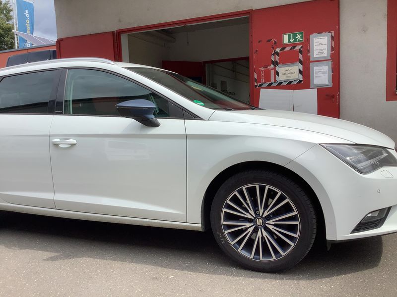 Seat Leon 1.4 TSI Connect — zdjęcie 8