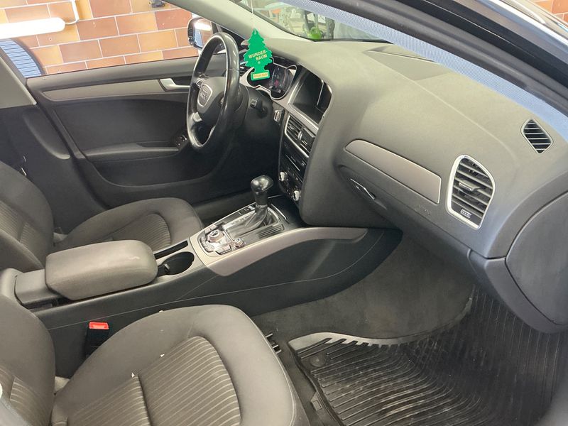 Audi A4 2.0 TDI Ambiente 2013 – снимка 30