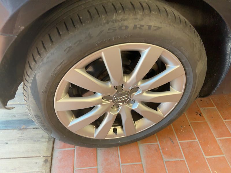 Audi A4 2.0 TDI Ambiente 2013 – снимка 9