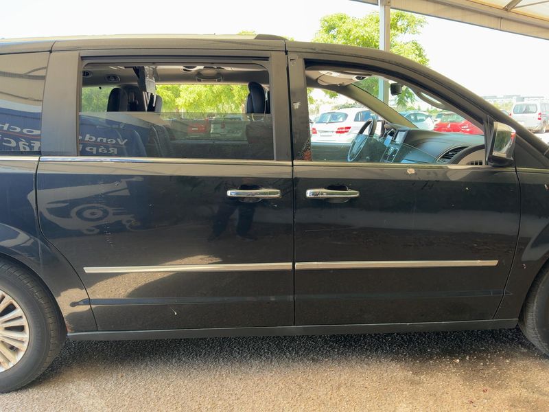 Lancia Voyager 2.8 JTDM Platinum — zdjęcie 7