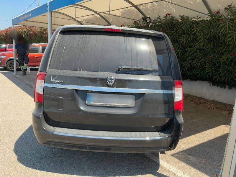 Lancia Voyager 2.8 JTDM Platinum — zdjęcie 5