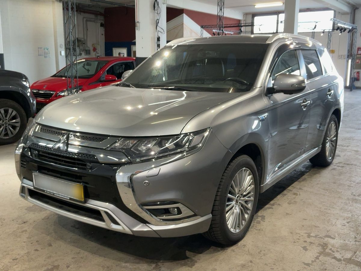 Mitsubishi Outlander 2021