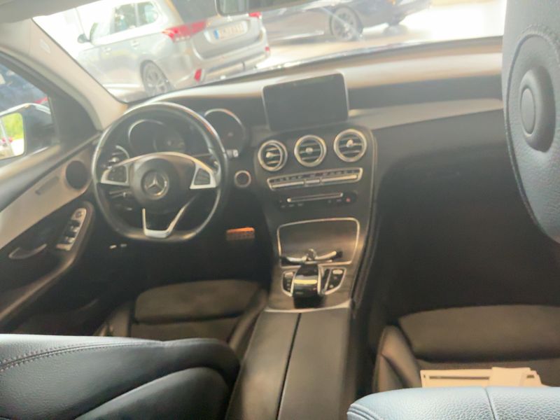 Mercedes-Benz GLC-Klasse GLC 220 4Matic AMG Line — zdjęcie 12