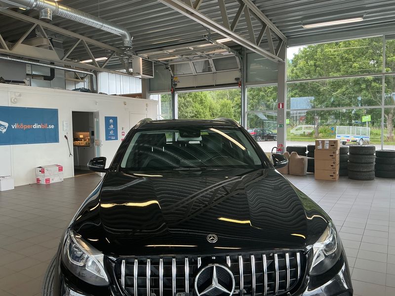 Mercedes-Benz GLC-Klasse GLC 220 4Matic AMG Line 2018 – снимка 21