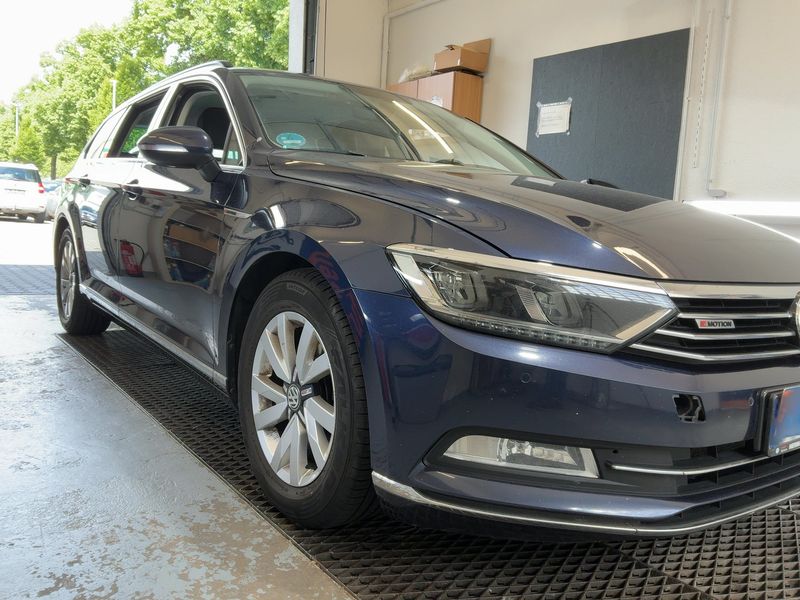 Volkswagen Passat 2.0 TDI Comfortline 4Motion BlueMotion Tech — zdjęcie 8