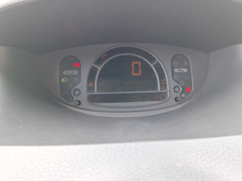 Renault Modus 1.5 dCi Expression — zdjęcie 12
