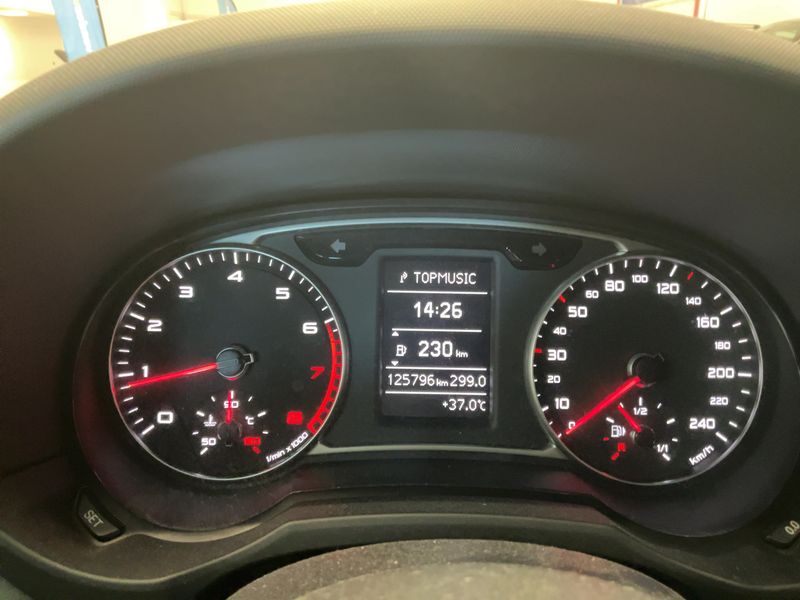 Audi A1 Sportback 1.4 TFSI Ambiente 2014 – снимка 18