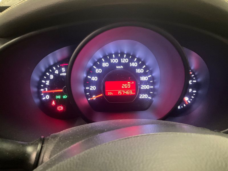 Kia Soul 1.6 CRDi Raging Soul — zdjęcie 13