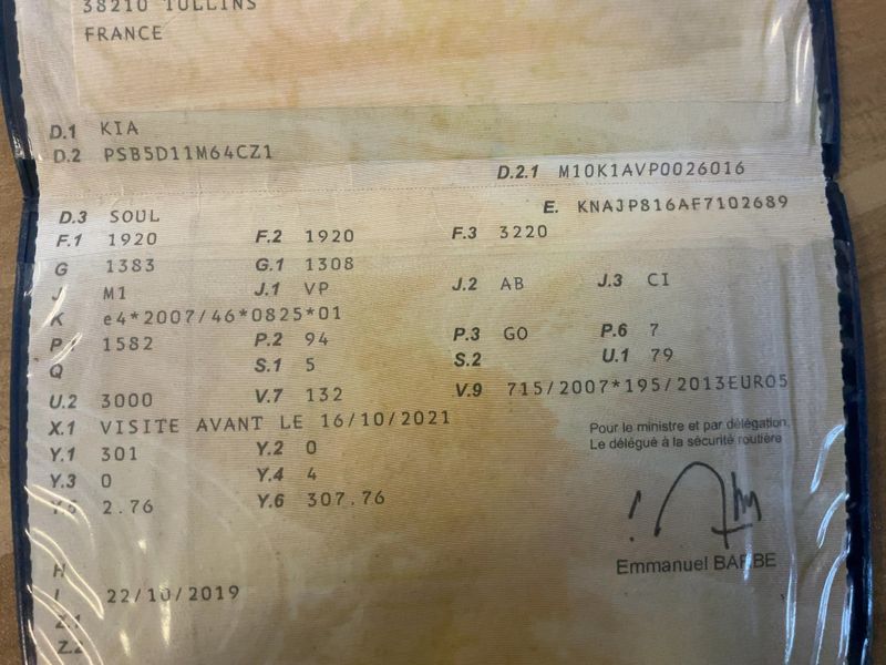 Kia Soul 1.6 CRDi Raging Soul — zdjęcie 15