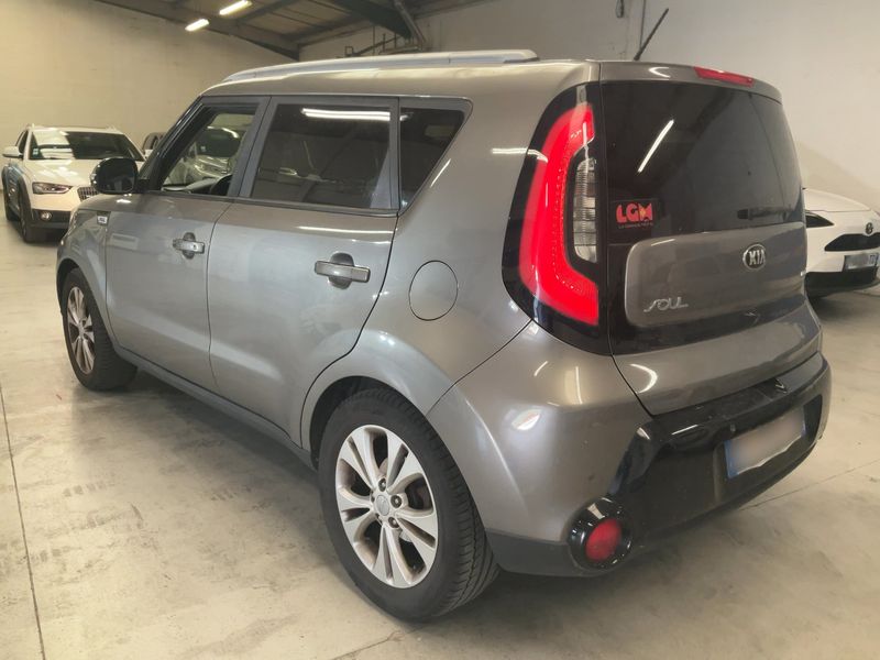 Kia Soul 1.6 CRDi Raging Soul — zdjęcie 3