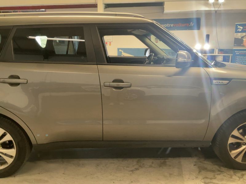 Kia Soul 1.6 CRDi Raging Soul — zdjęcie 7